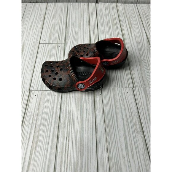 Disney‎ Pirates of the Caribbean Crocs Infant 4/5 Black Red Limited Edition - Picture 4 of 4